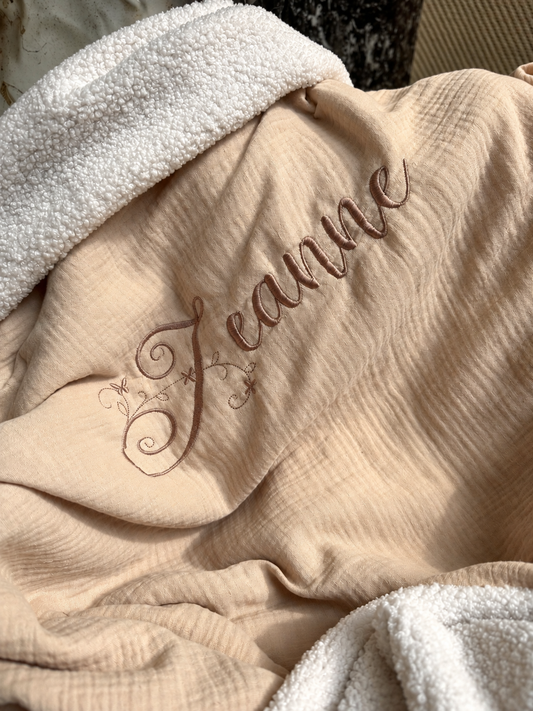 Couverture bébé personnalisée "Plume fleurie"